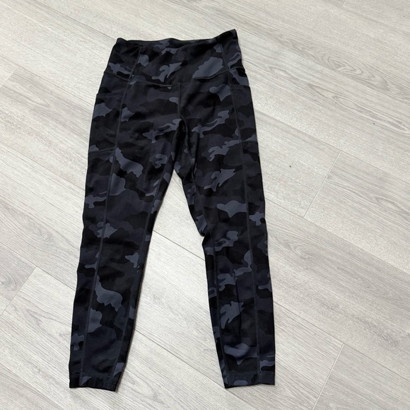 Yogalicious US Lux Athletic Legginfs Camouflage - Picture 1 of 5